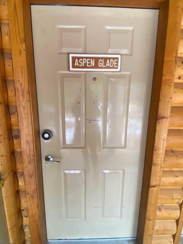 Aspen-Glade-Bryce-Lodge-Pinewoods-Resort-52