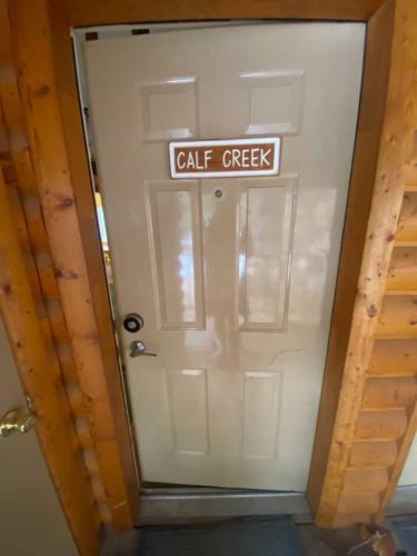 Calf-Creek-Bryce-Lodge-Pinewoods-Resort-4318